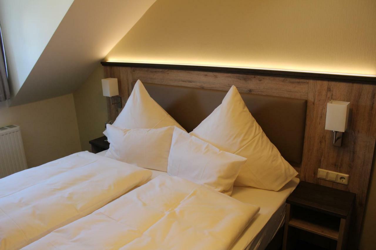 Hotel Ratskeller Schwarzenberg Шварценберг Экстерьер фото